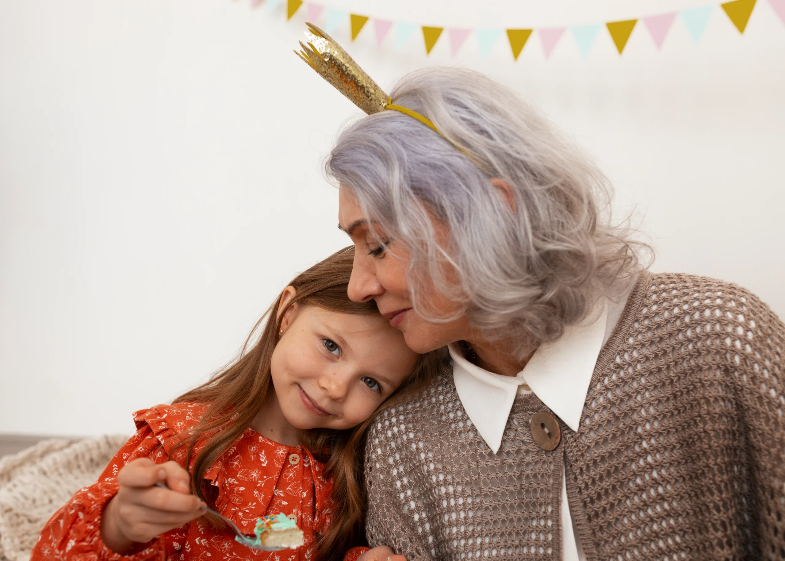 medium-shot-old-woman-girl-celebrating-birthday